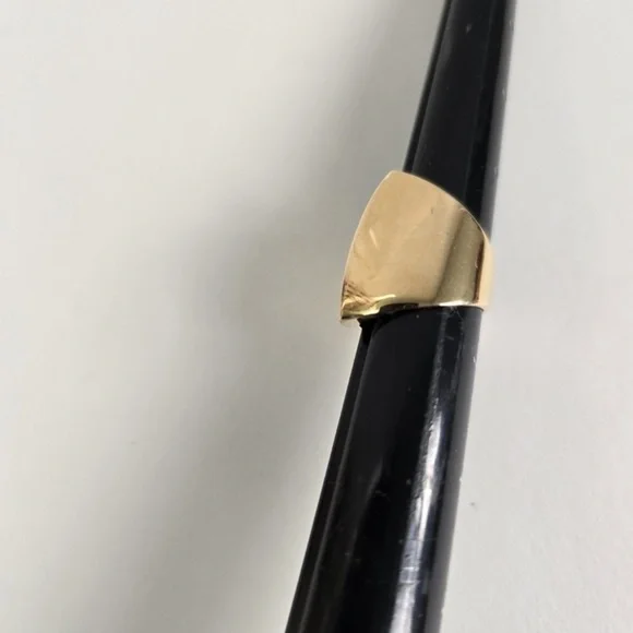 18K solid gold Sharp Edge Estate Ring - Picture 10 of 15